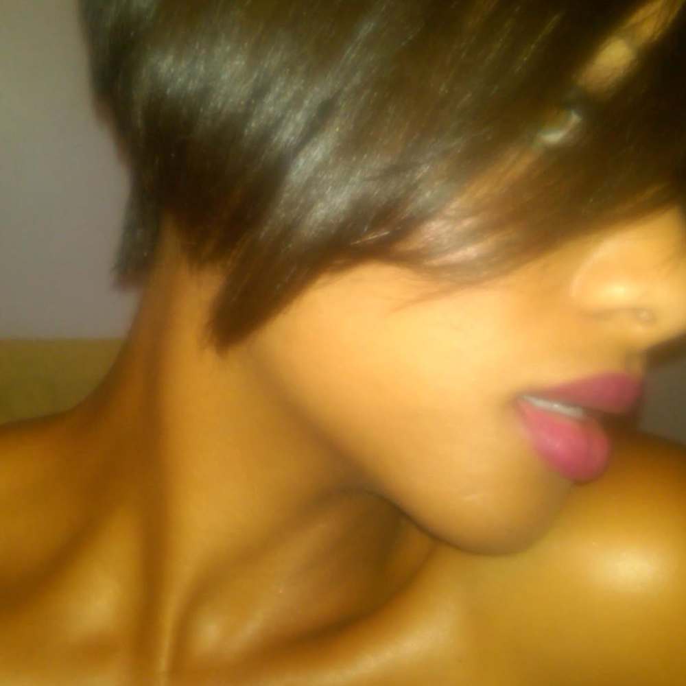 Meet your Posher, Candis